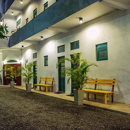 مافونت لافينيا Colombo Beach Hostel المظهر الخارجي الصورة