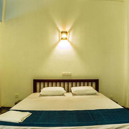 مافونت لافينيا Colombo Beach Hostel المظهر الخارجي الصورة