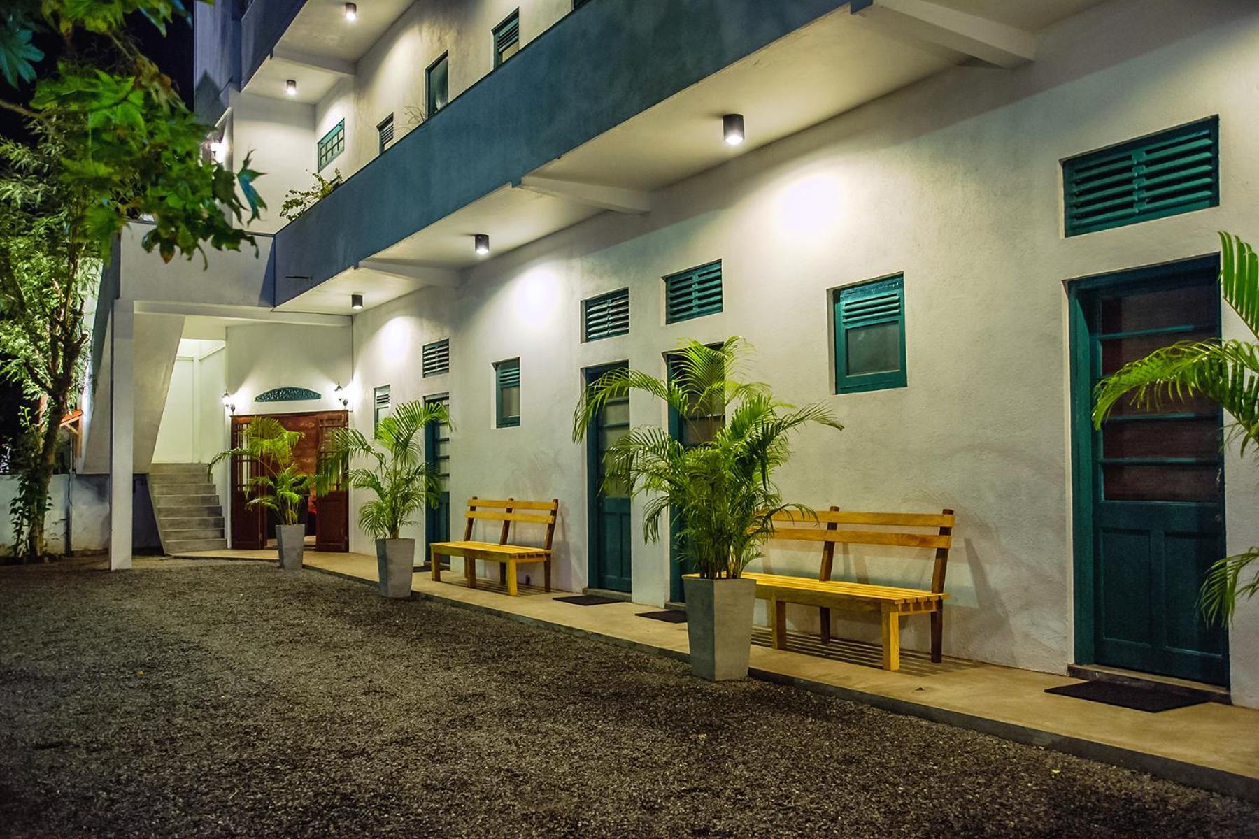 مافونت لافينيا Colombo Beach Hostel المظهر الخارجي الصورة